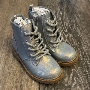 Old Navy Glittery Smooth Silver Kids Boots sz 7 NEW
